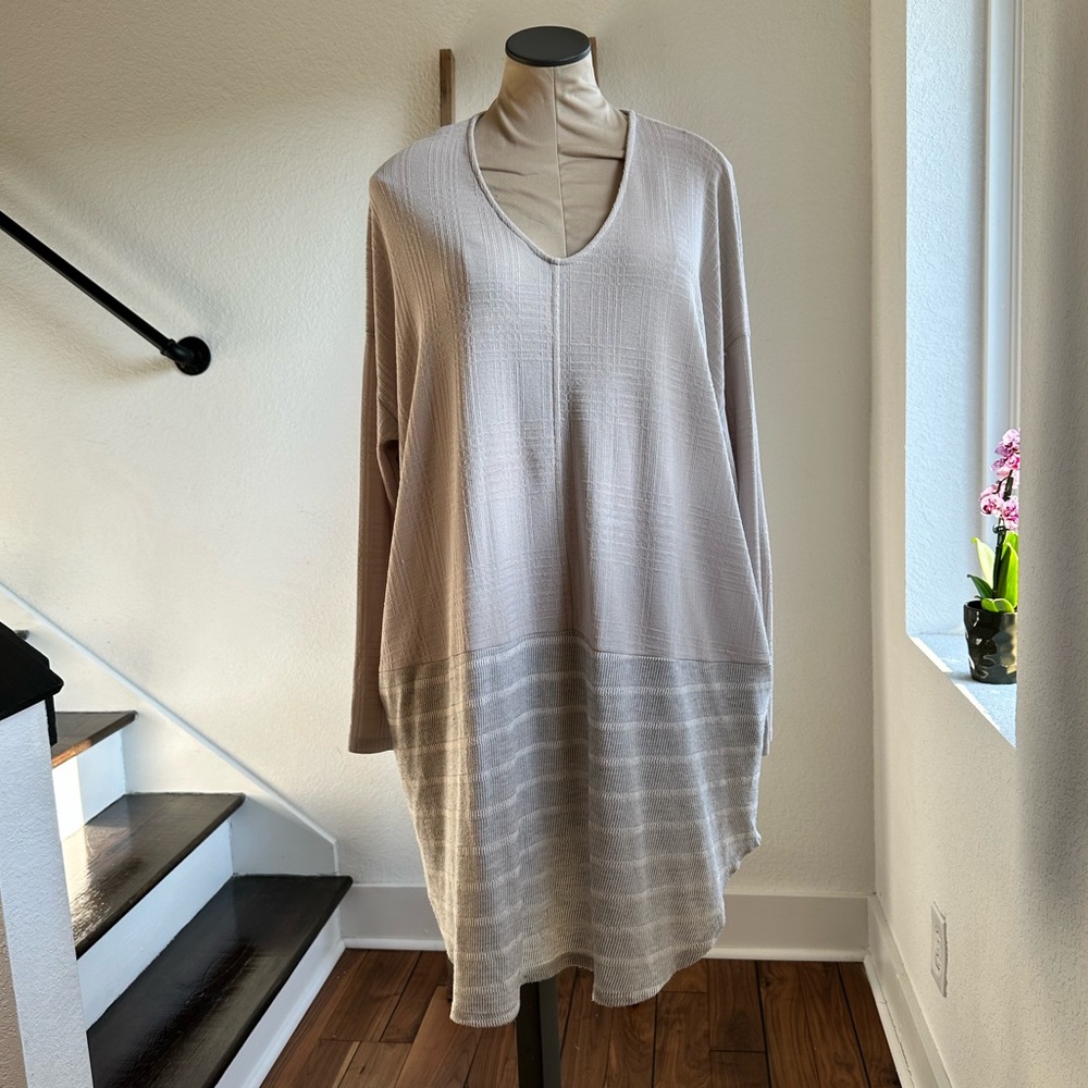 Raw Edge Lightweight Sweater Tunic Oversized sz: Large